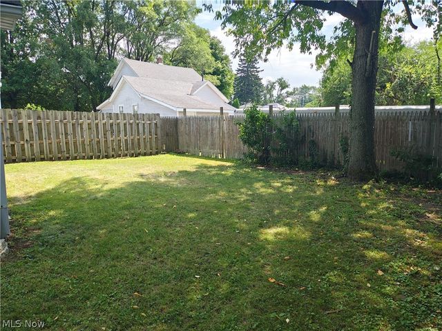 914 W 50th Street, Ashtabula, OH 44004