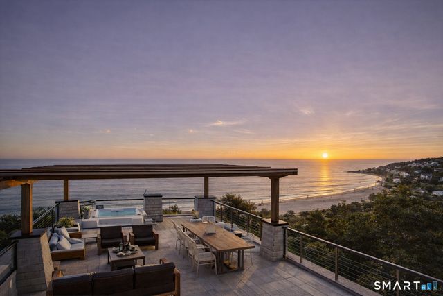 1008 Fairfield Beach Road, Fairfield, CT 06824