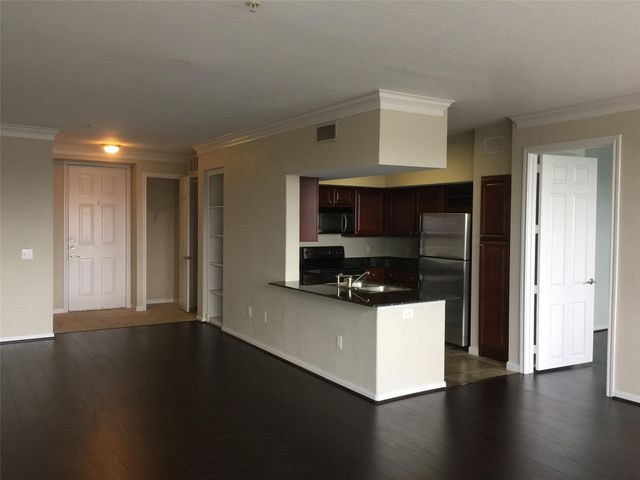 7575 Kirby Drive 2420, Houston, TX 77030