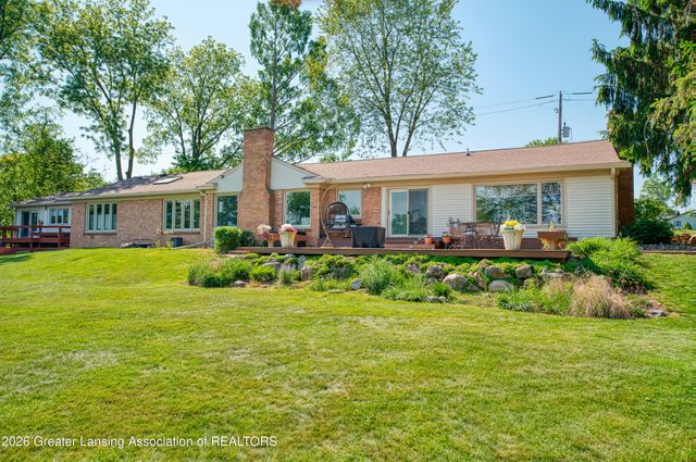3619 Waverly Hills Road, Lansing, MI 48917