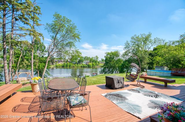 3619 Waverly Hills Road, Lansing, MI 48917