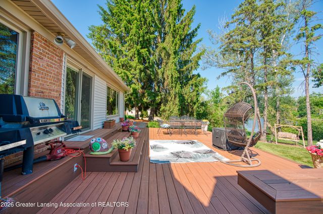 3619 Waverly Hills Road, Lansing, MI 48917