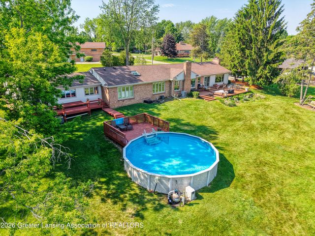 3619 Waverly Hills Road, Lansing, MI 48917