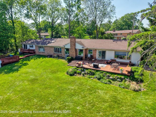 3619 Waverly Hills Road, Lansing, MI 48917