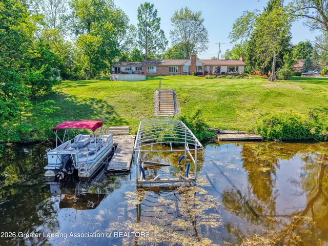 3619 Waverly Hills Road, Lansing, MI 48917