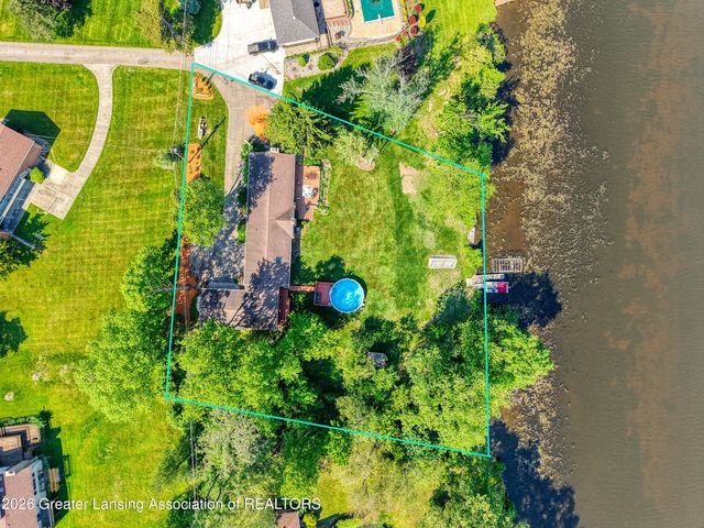 3619 Waverly Hills Road, Lansing, MI 48917