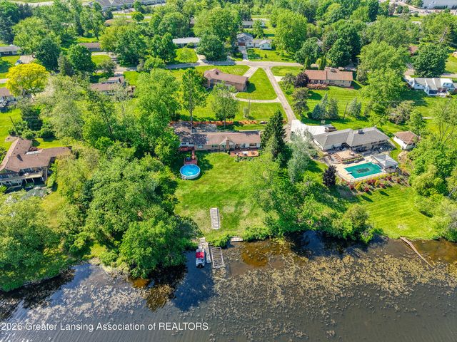 3619 Waverly Hills Road, Lansing, MI 48917