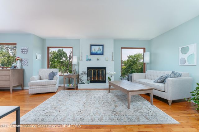 3619 Waverly Hills Road, Lansing, MI 48917