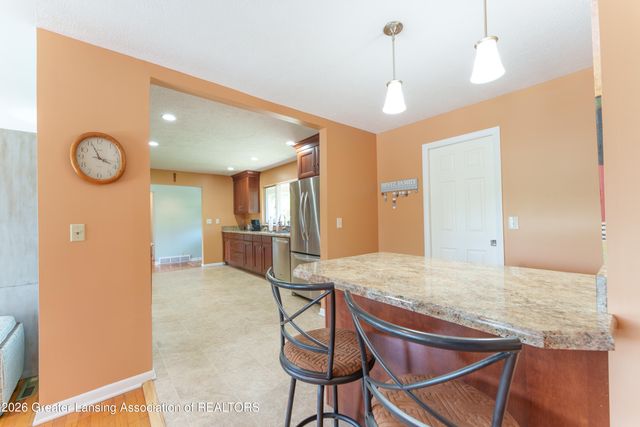 3619 Waverly Hills Road, Lansing, MI 48917