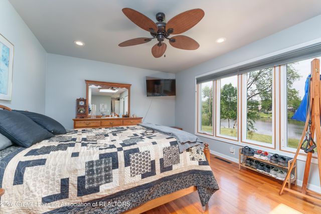 3619 Waverly Hills Road, Lansing, MI 48917
