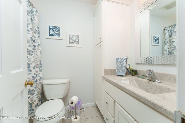 3619 Waverly Hills Road, Lansing, MI 48917