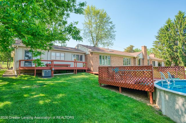 3619 Waverly Hills Road, Lansing, MI 48917