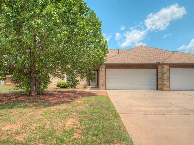 2709 Silvertree Drive, Oklahoma City, OK 73120
