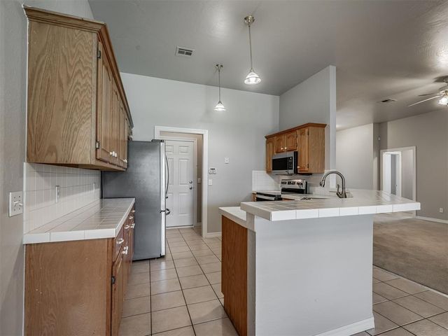 2709 Silvertree Drive, Oklahoma City, OK 73120