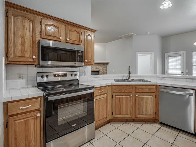 2709 Silvertree Drive, Oklahoma City, OK 73120