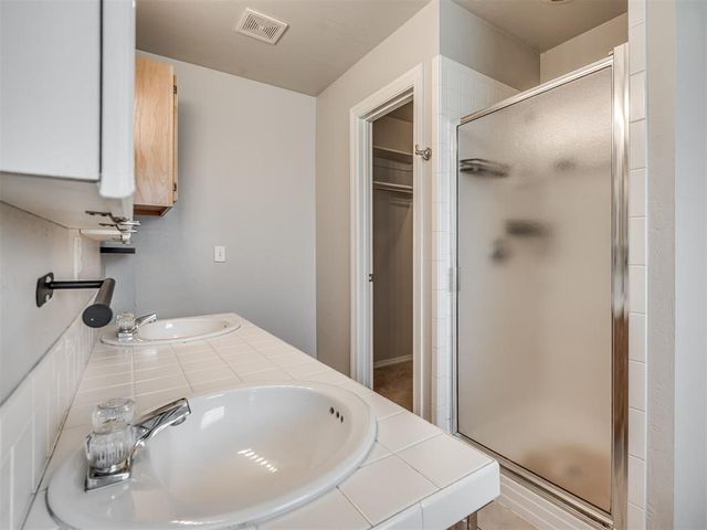 2709 Silvertree Drive, Oklahoma City, OK 73120
