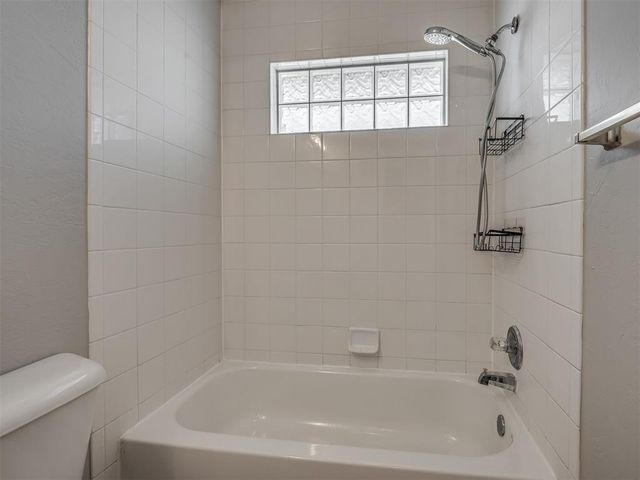 2709 Silvertree Drive, Oklahoma City, OK 73120