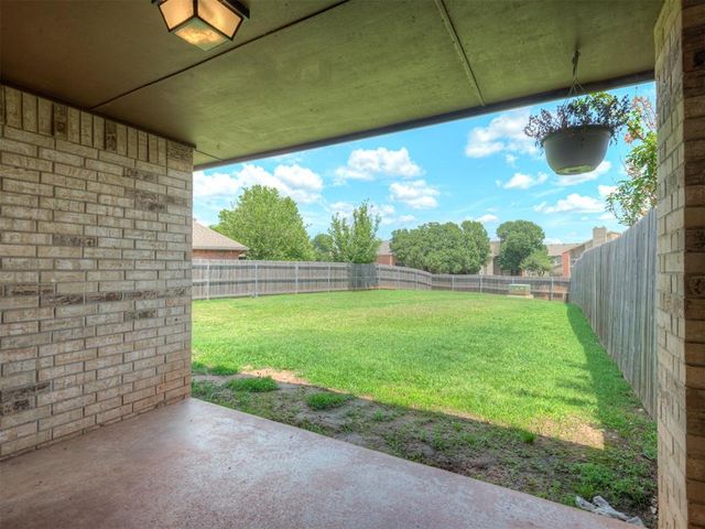 2709 Silvertree Drive, Oklahoma City, OK 73120