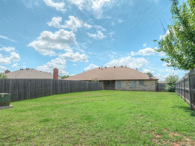 2709 Silvertree Drive, Oklahoma City, OK 73120