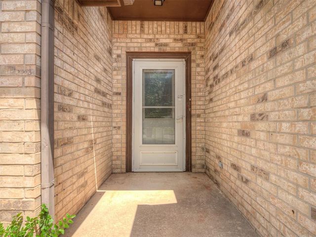 2709 Silvertree Drive, Oklahoma City, OK 73120