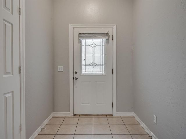 2709 Silvertree Drive, Oklahoma City, OK 73120