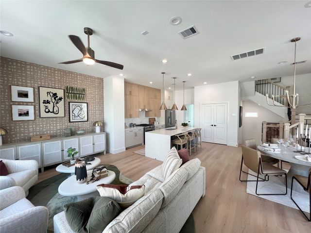 744 Curtin Street, Houston, TX 77018