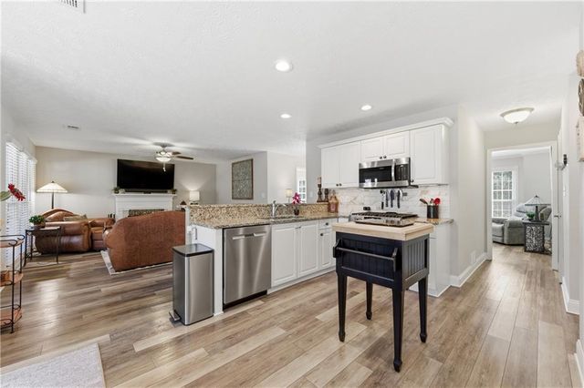 3550 Steve Drive NW, Marietta, GA 30064