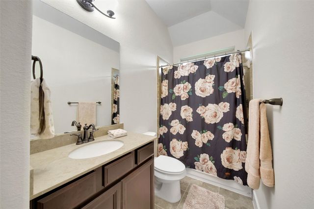 5462 Harvest Oak Landing Drive, Spring, TX 77386