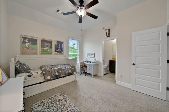 5462 Harvest Oak Landing Drive, Spring, TX 77386