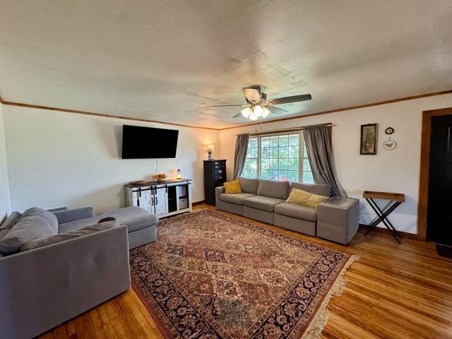 337 Cooper Hollow Road, Mount Pleasant, AR 72561