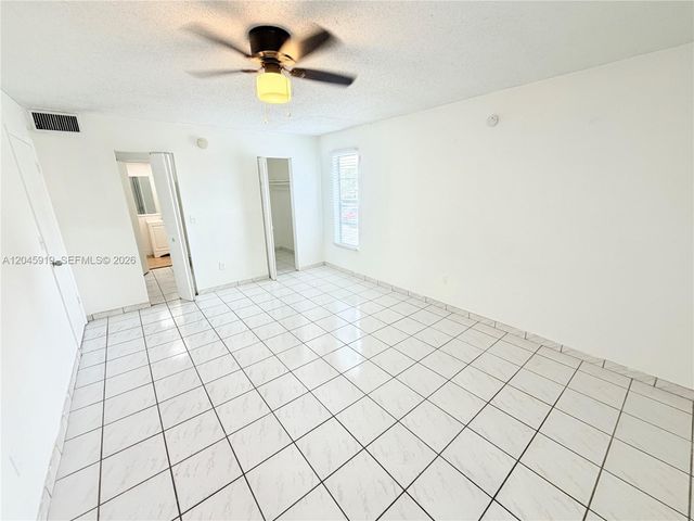 2800 NW 56th Avenue E201, Lauderhill, FL 33313