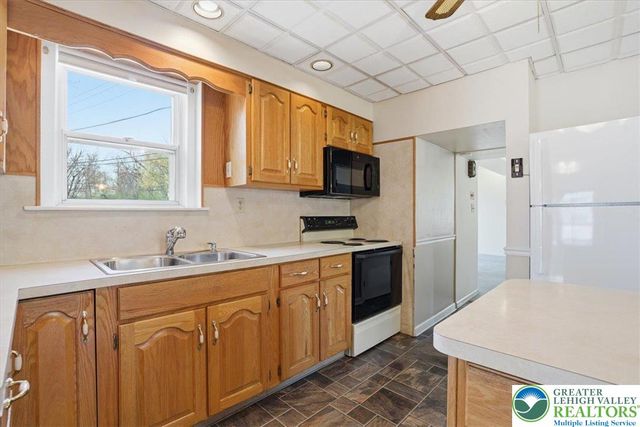 5220 Freemansburg Avenue, Easton, PA 18045