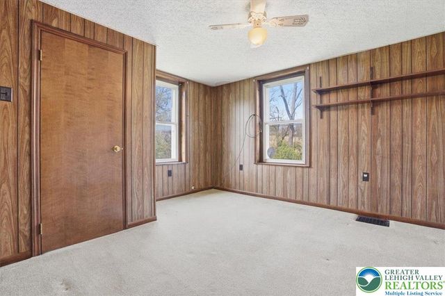 5220 Freemansburg Avenue, Easton, PA 18045