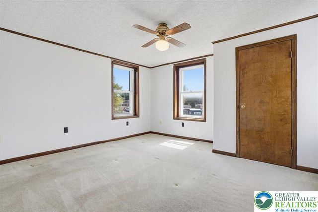 5220 Freemansburg Avenue, Easton, PA 18045