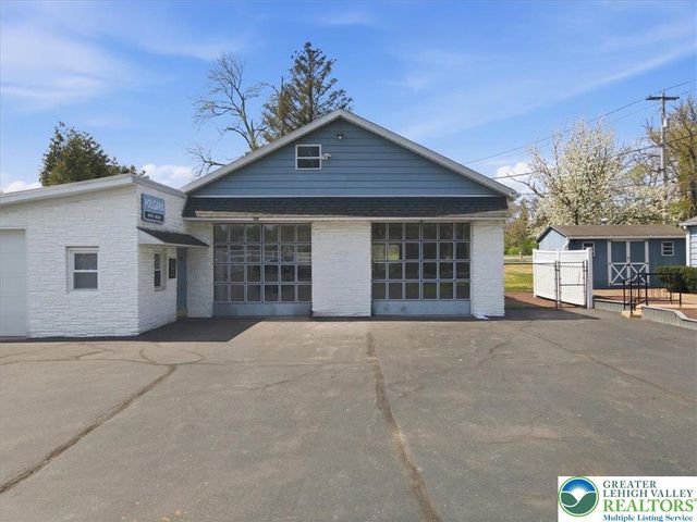 5220 Freemansburg Avenue, Easton, PA 18045