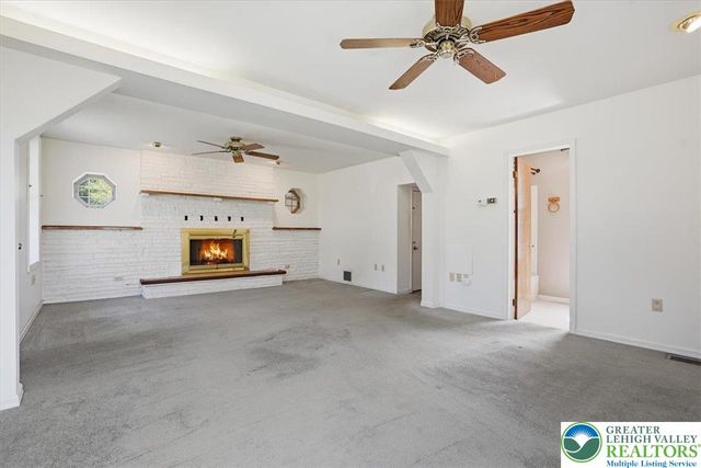 5220 Freemansburg Avenue, Easton, PA 18045