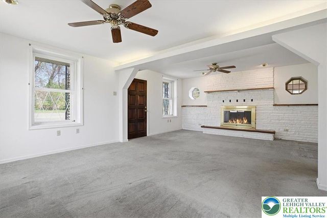 5220 Freemansburg Avenue, Easton, PA 18045