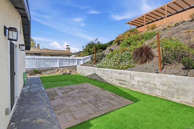 3176 Isabella Drive, Oceanside, CA 92056