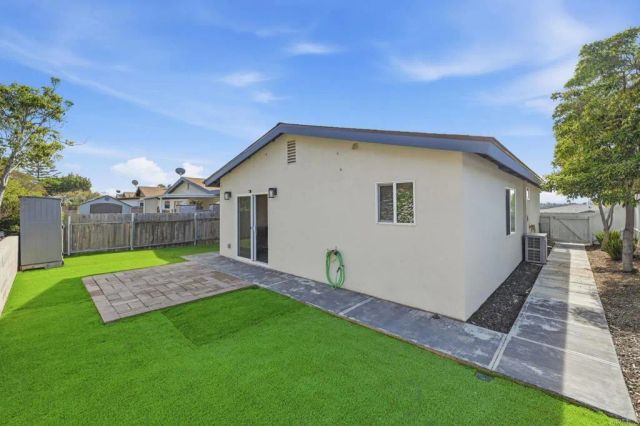 3176 Isabella Drive, Oceanside, CA 92056