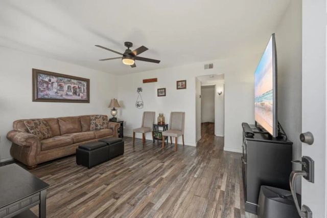 3176 Isabella Drive, Oceanside, CA 92056