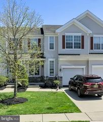 1007 BUCKINGHAM DR, Thorofare, NJ 08086