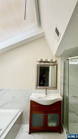 1275 Anderson Avenue A4, Fort Lee, NJ 07024