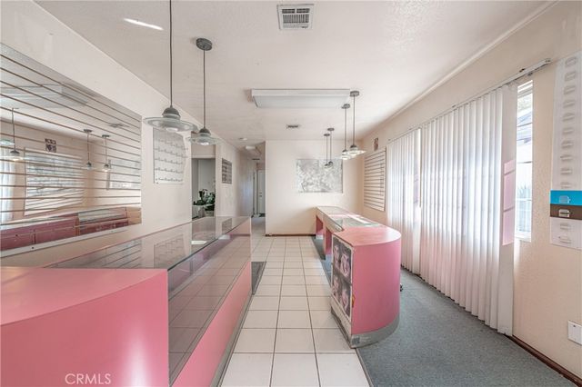 8464 California Avenue, South Gate, CA 90280