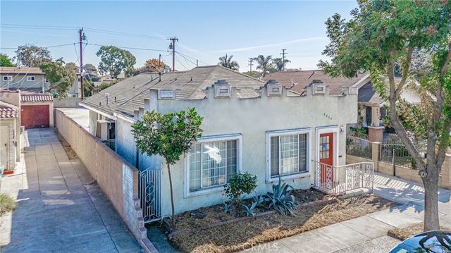 8464 California Avenue, South Gate, CA 90280