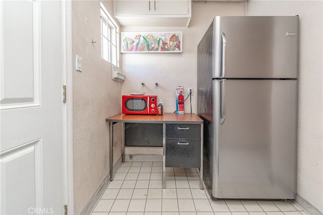 8464 California Avenue, South Gate, CA 90280