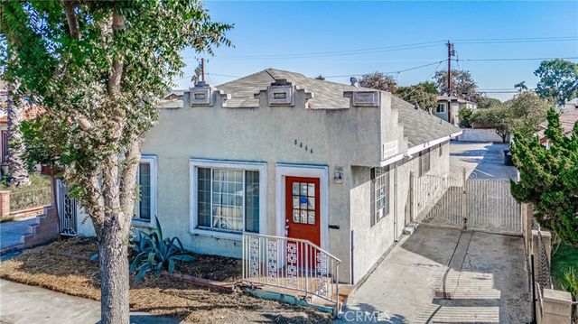 8464 California Avenue, South Gate, CA 90280
