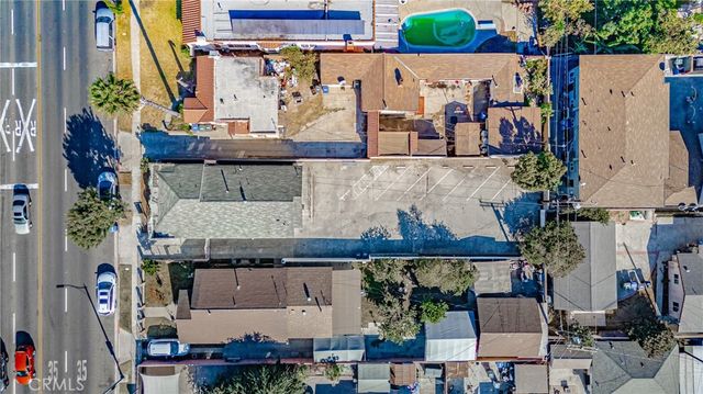 8464 California Avenue, South Gate, CA 90280