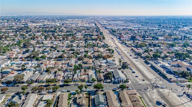 8464 California Avenue, South Gate, CA 90280