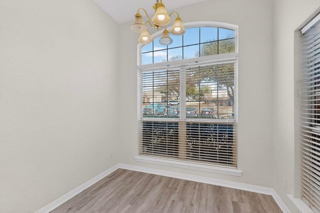 714 Ashbrook Court, Euless, TX 76039