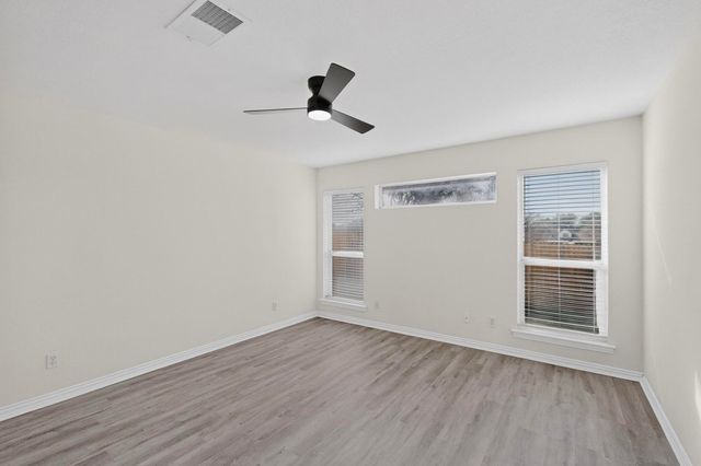 714 Ashbrook Court, Euless, TX 76039